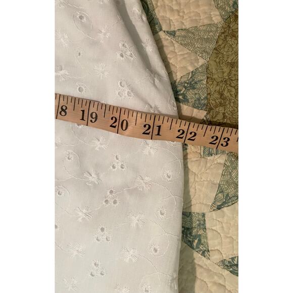 Vintage 1970’s Vicky Vaughn White Cotton Eyelet Ruffled Boho Retro Maxi Dress - Picture 16 of 16